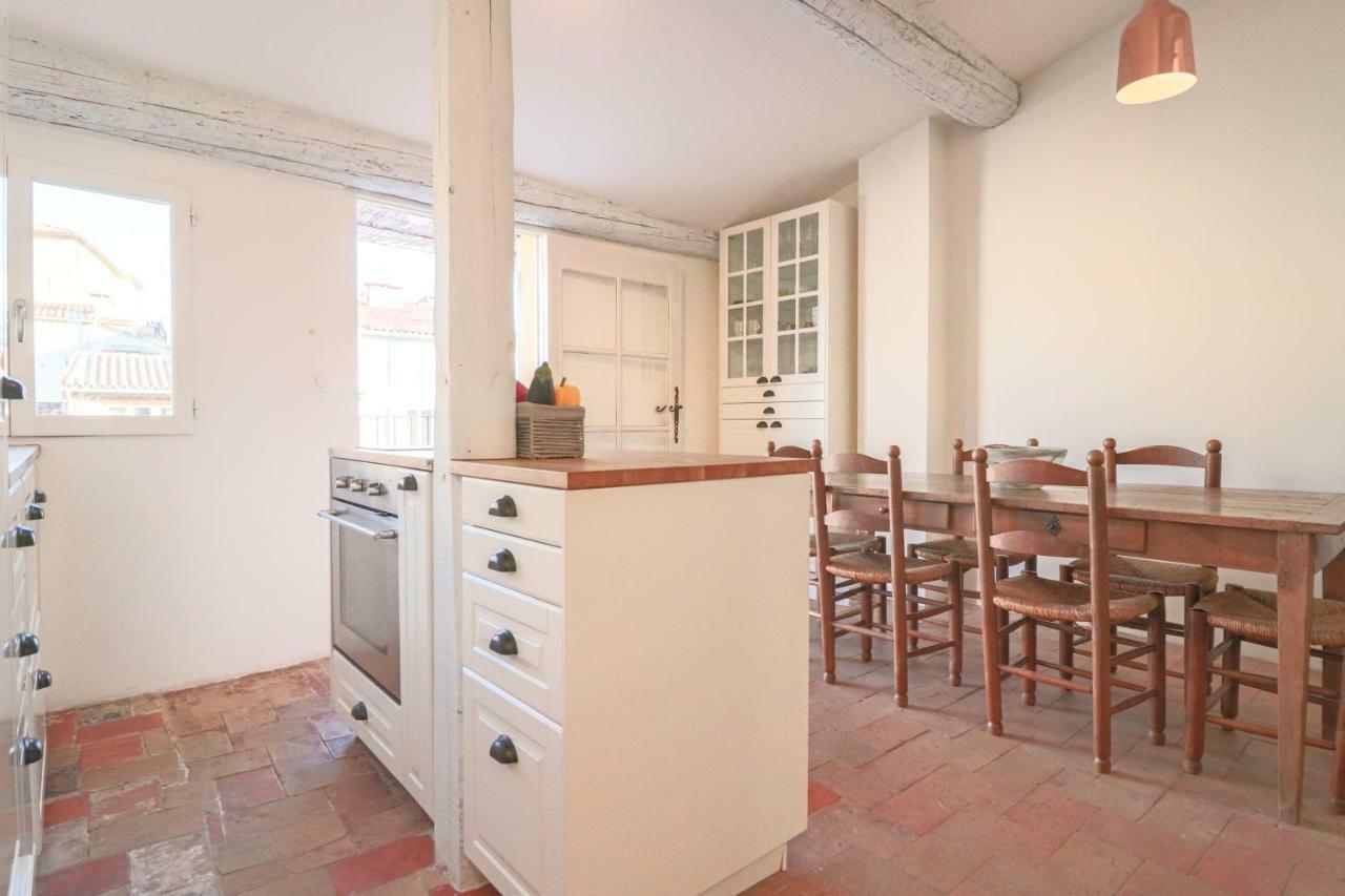 Clt - Unique Duplex & Terrace On The Provencal Market