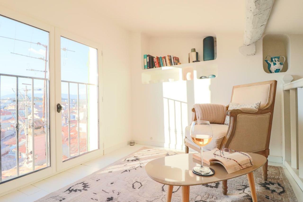Clt - Unique Duplex & Terrace On The Provencal Market *